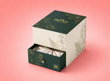 Shipping Boxes for Clothing